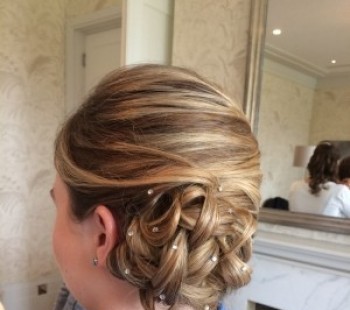 Bridal Low Detailed Bun