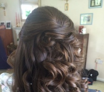 Bridal Curls Half Up