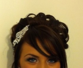 Bridal Hair Curls All Up