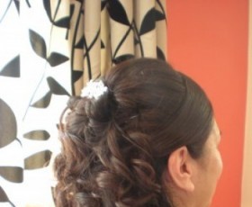 Bridal Hair Curls Half Up